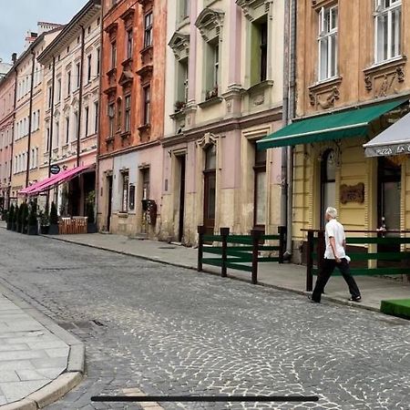 Вірменська 8 Lviv Bagian luar foto